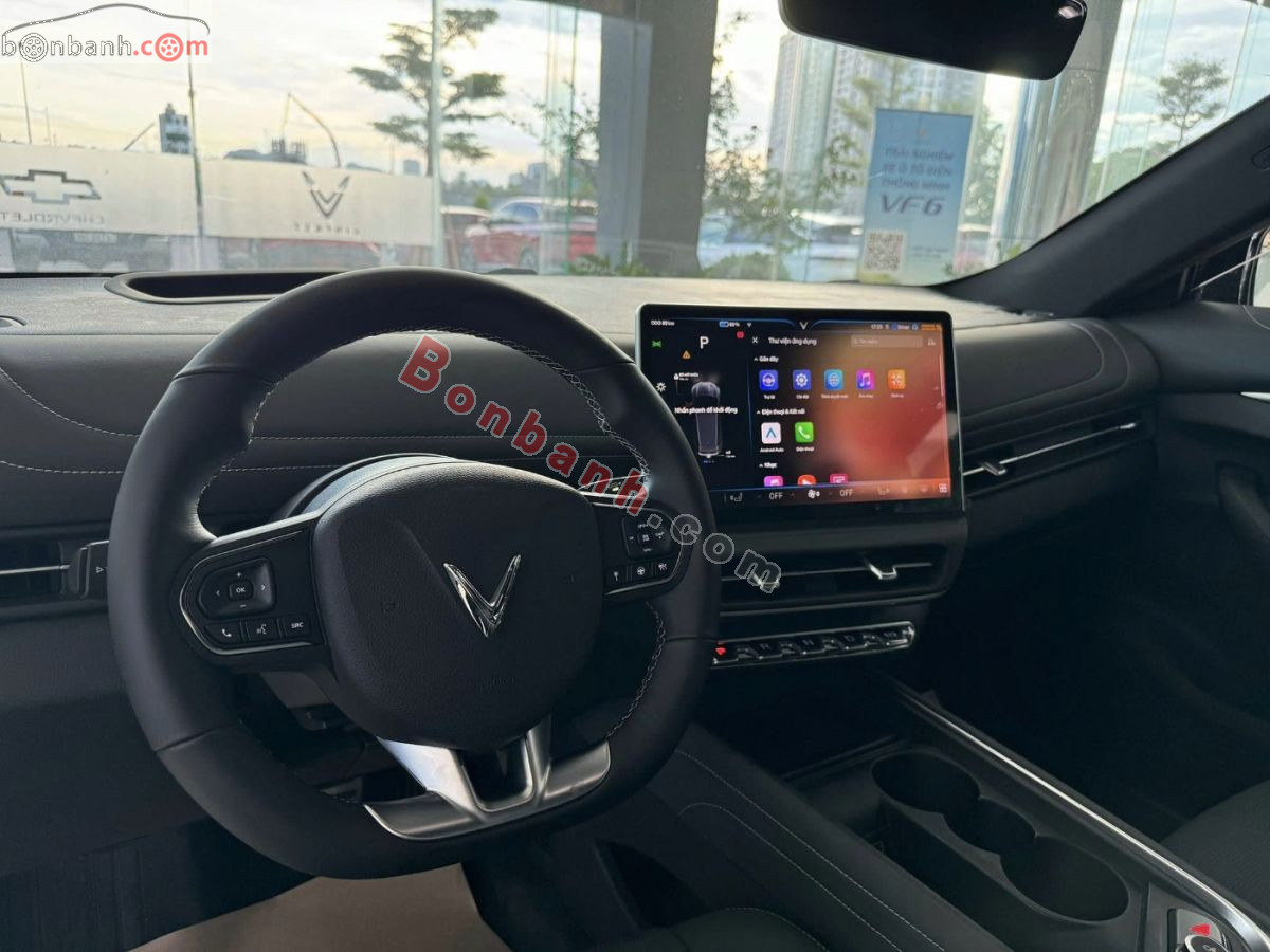 VinFast VF7 Plus AWD 2026 - 817 Triệu 10