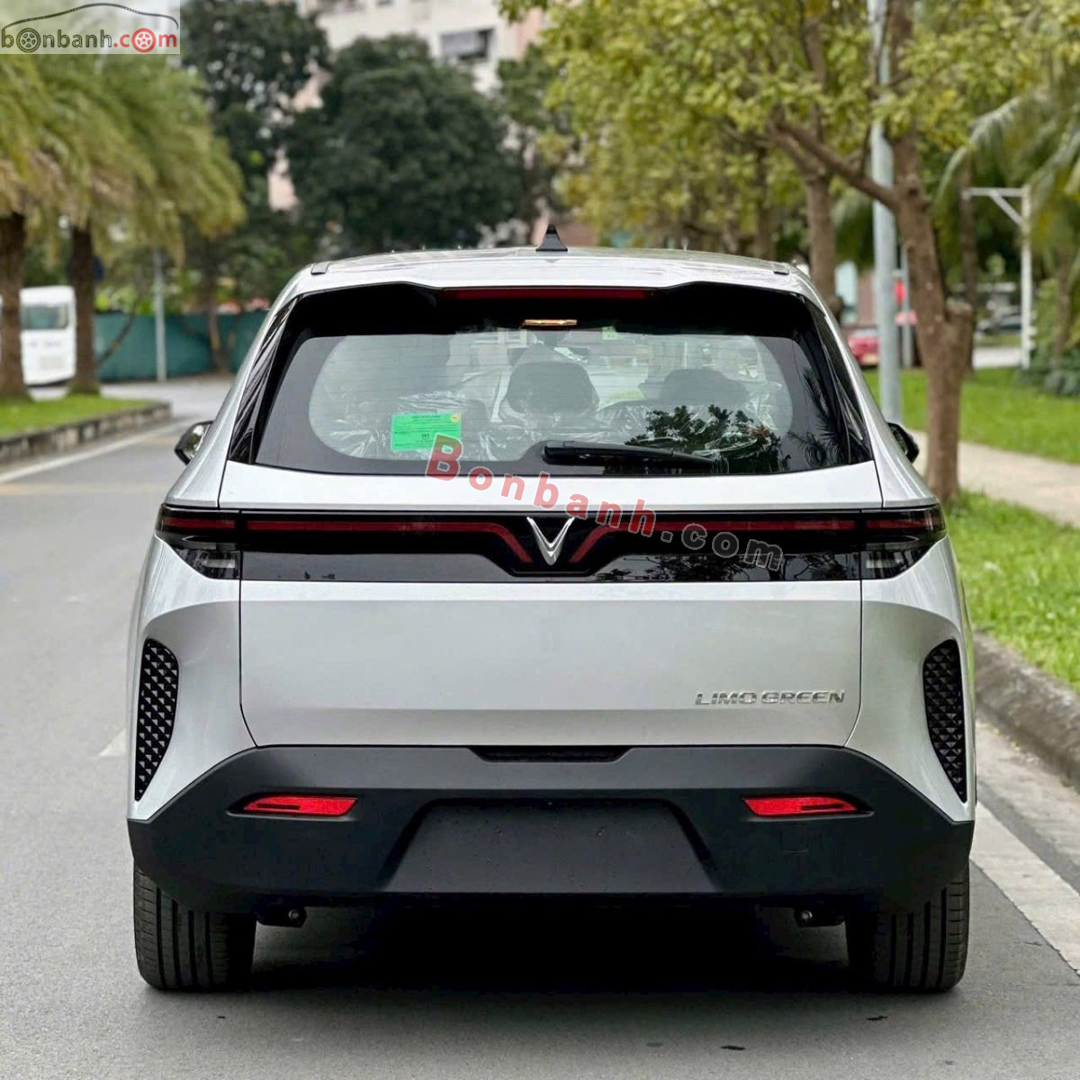 VinFast Limo Green AT 2026 - 626 Triệu 4