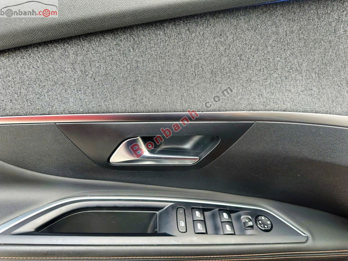 Peugeot 5008 Premium 2023 - 845 Triệu 10