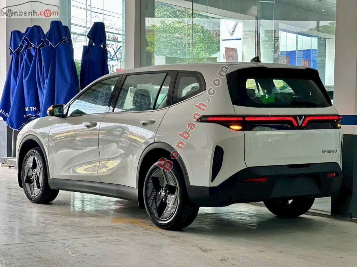 VinFast VF MPV 7 AT 2026 - 730 Triệu 3