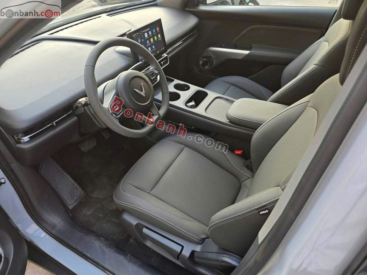 VinFast VF MPV 7 AT 2026 - 731 Triệu 5
