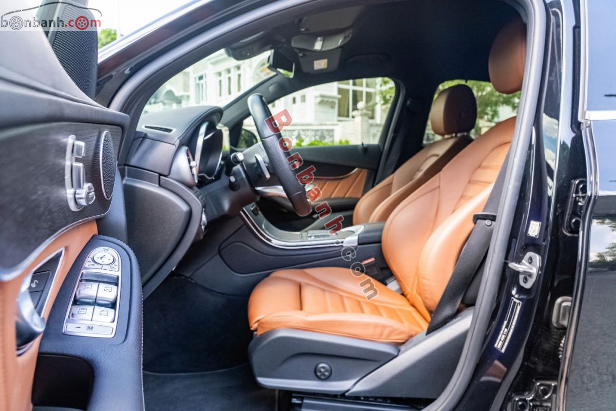 Mercedes Benz GLC 300 4Matic Coupe 2021 - 1 Tỷ 950 Triệu 6