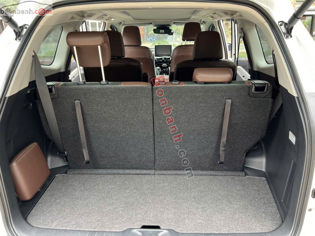 Toyota Innova Cross HEV 2.0 CVT 2026 - 895 Triệu 10