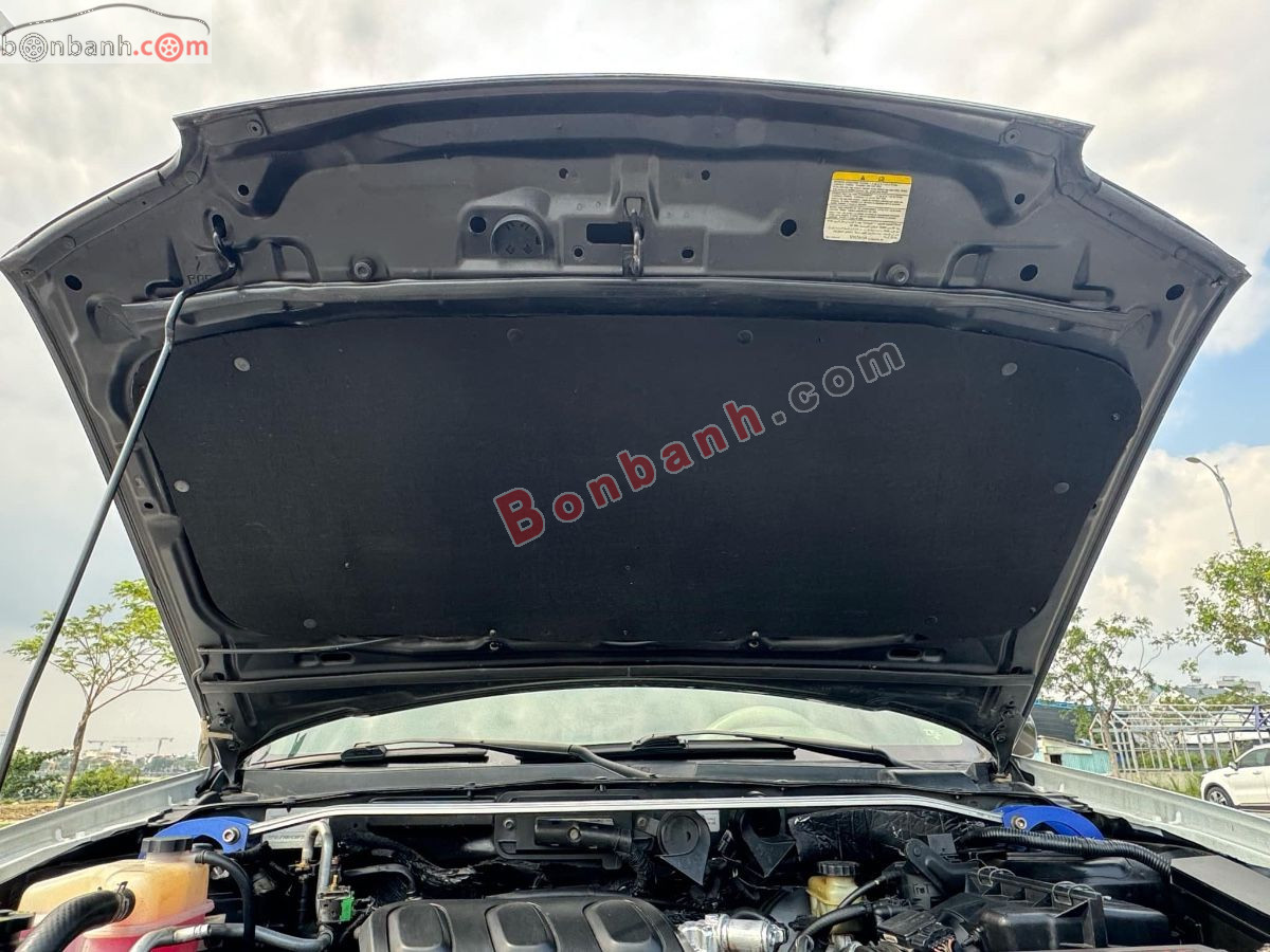 Ford Escape 3.0 V6 2003 - 99 Triệu 8