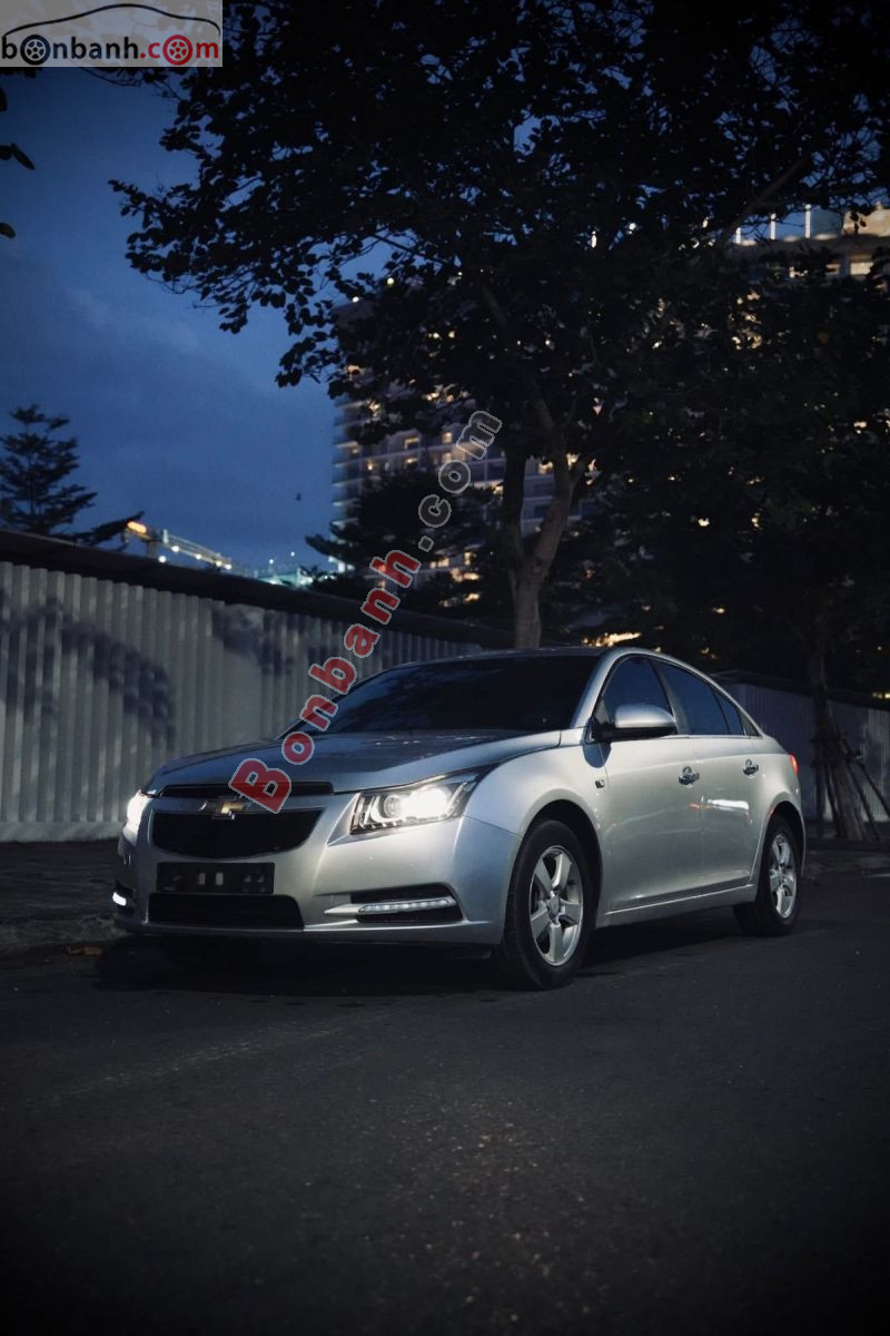 Chevrolet Cruze LS 1.6 MT 2011 - 160 Triệu