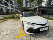 Bán xe Toyota Camry 2022 2.0Q giá 950 Triệu - TP HCM