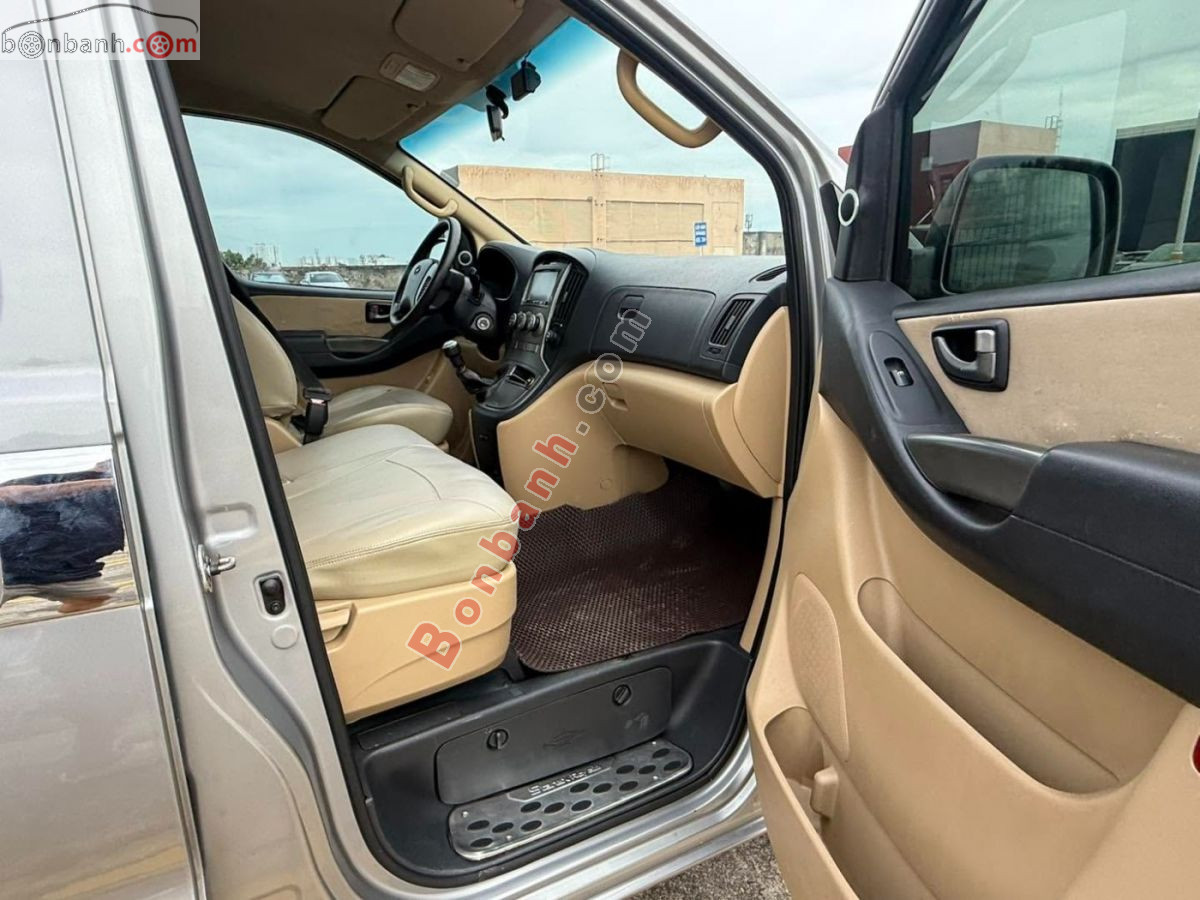 Hyundai Grand Starex 2.5 MT 2013 - 365 Triệu 7