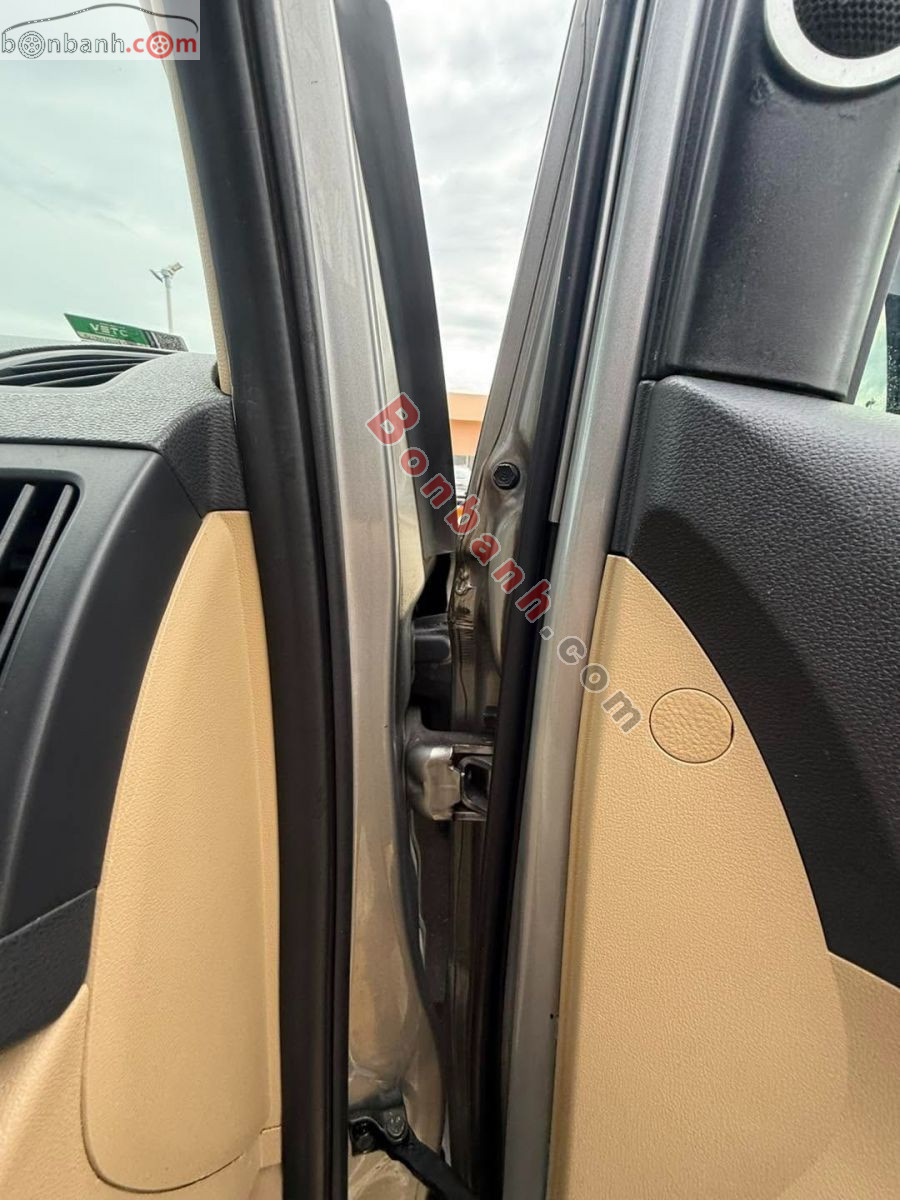 Hyundai Grand Starex 2.5 MT 2013 - 365 Triệu 8