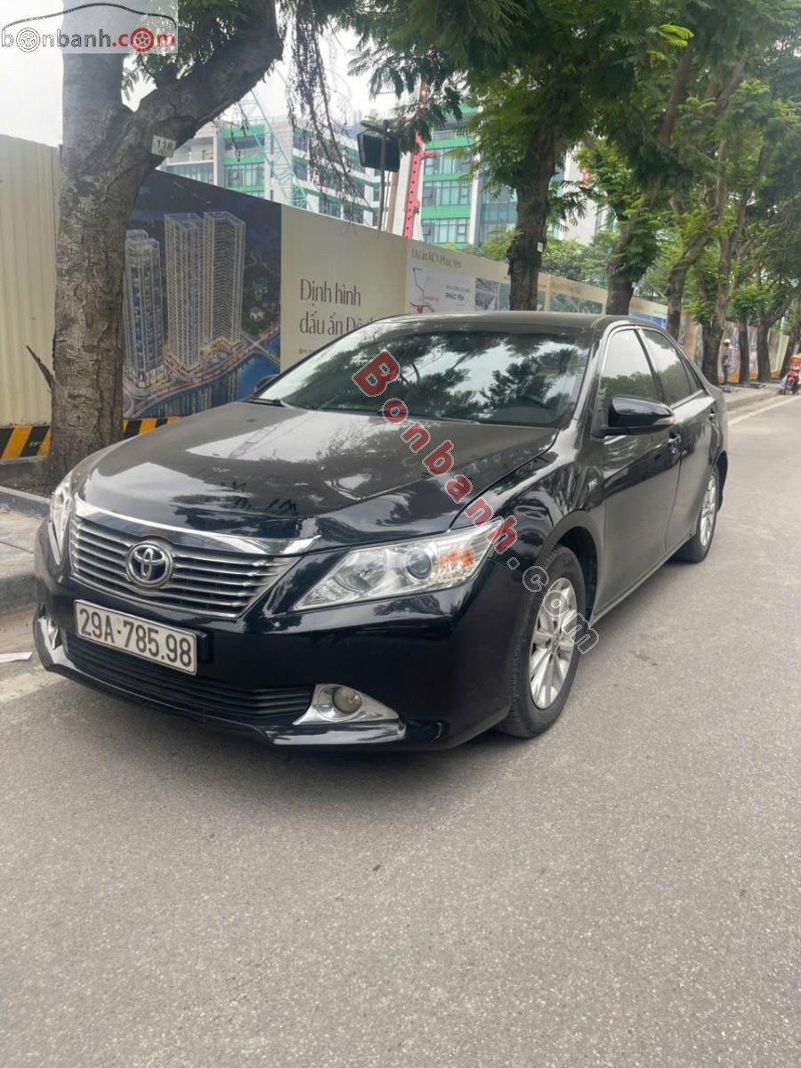 Toyota Camry 2.0E 2013 - 389 Triệu 2