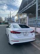 Bán xe Hyundai Elantra 2.0 AT 2016 giá 340 Triệu - Bình Phước