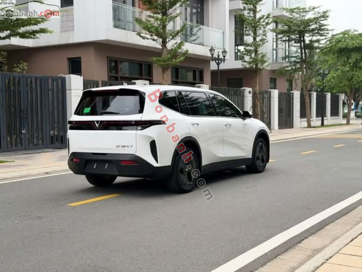 VinFast VF MPV 7 AT 2026 - 730 Triệu 3