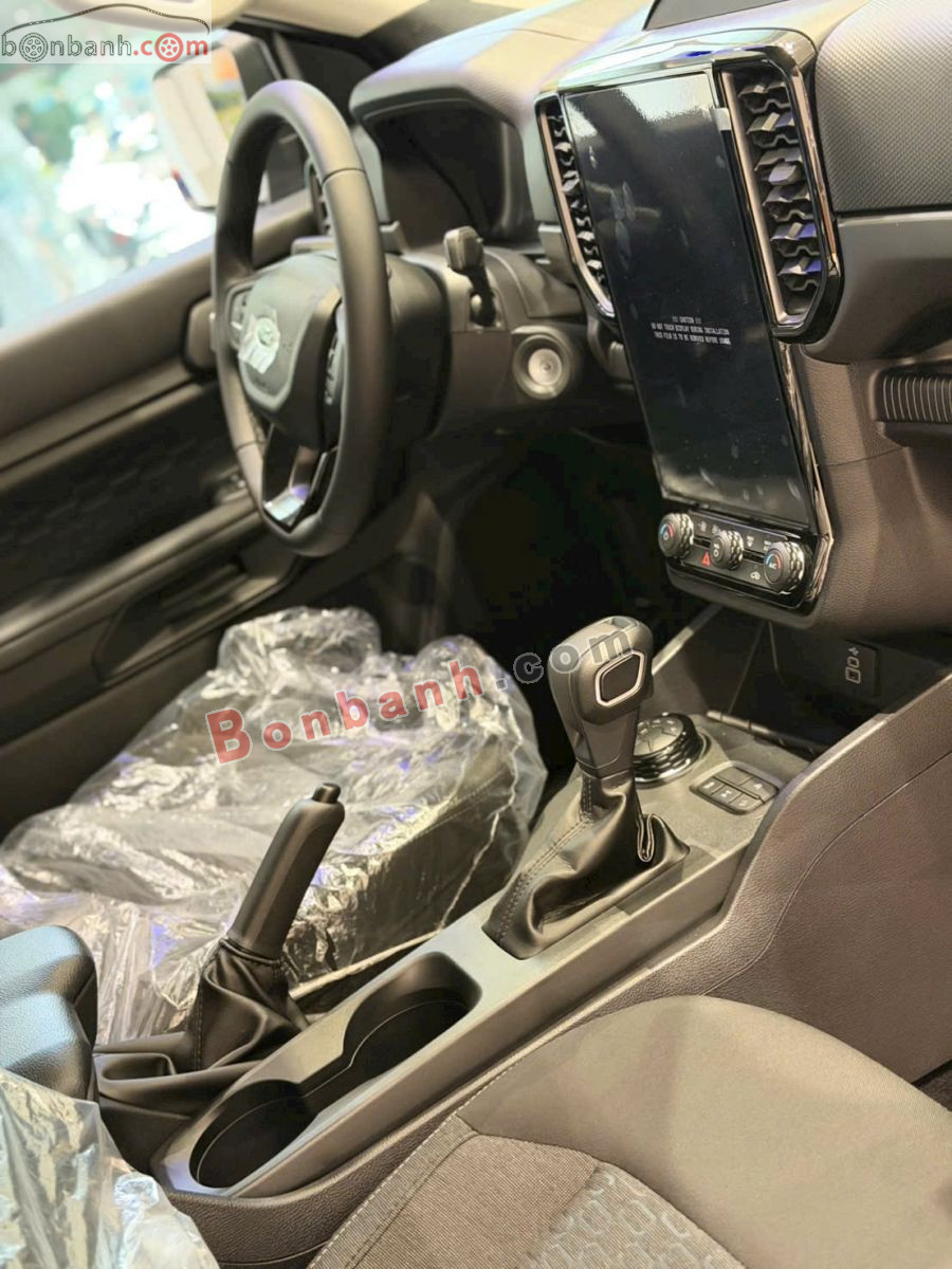 Ford Ranger XLS 2.0L 4x4 AT 2026 - 689 Triệu 8