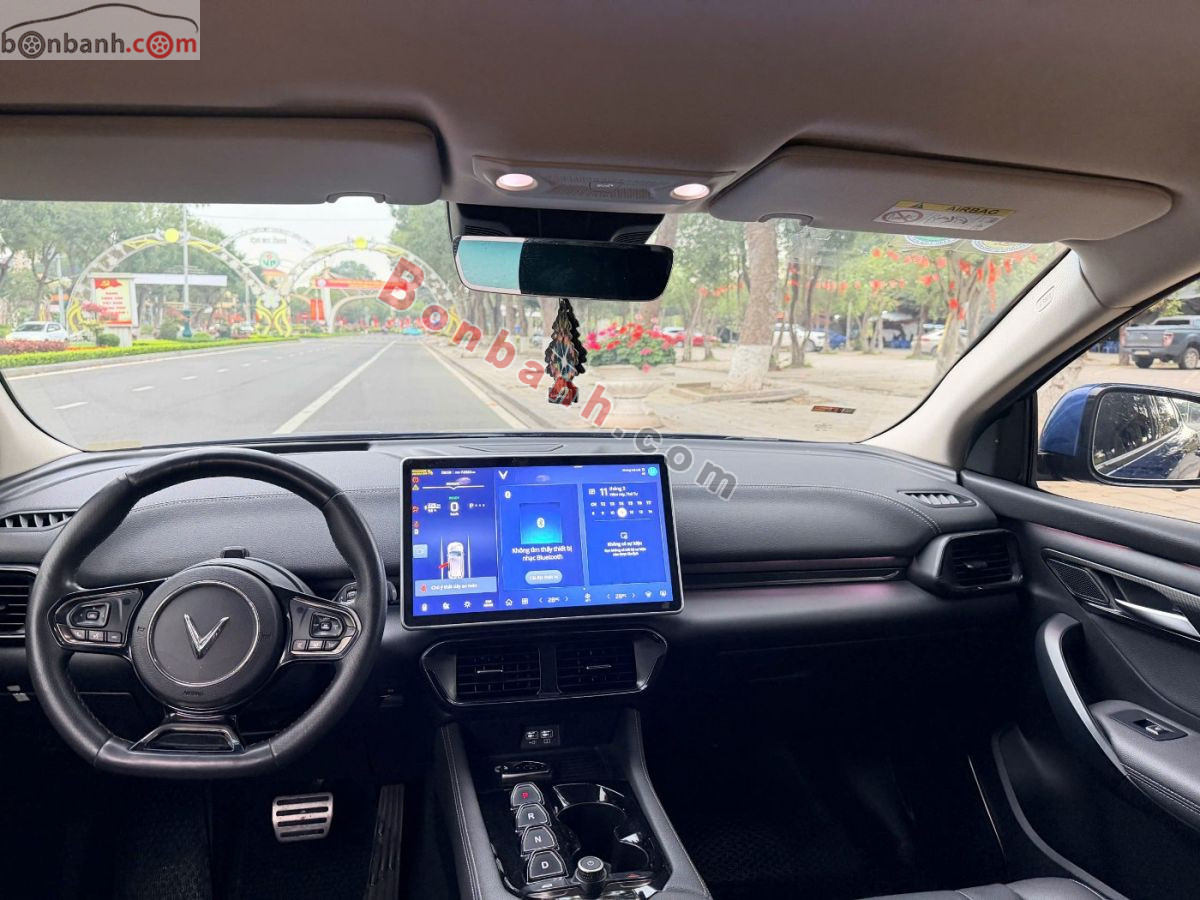 VinFast VF8 Eco AWD 2023 - 665 Triệu 8