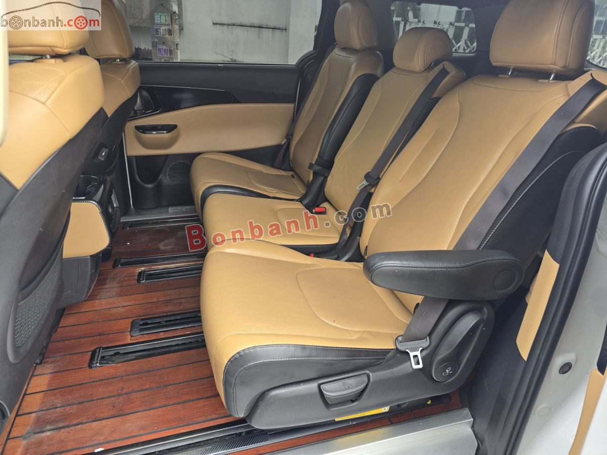Kia Carnival Premium 2.2D 2021 - 760 Triệu 9