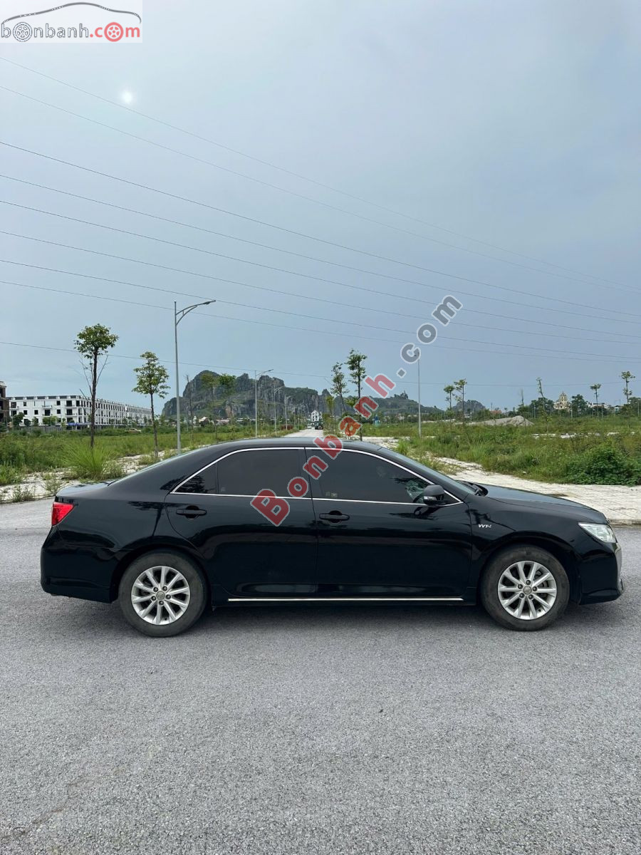 Toyota Camry 2.0E 2014 - 425 Triệu 2