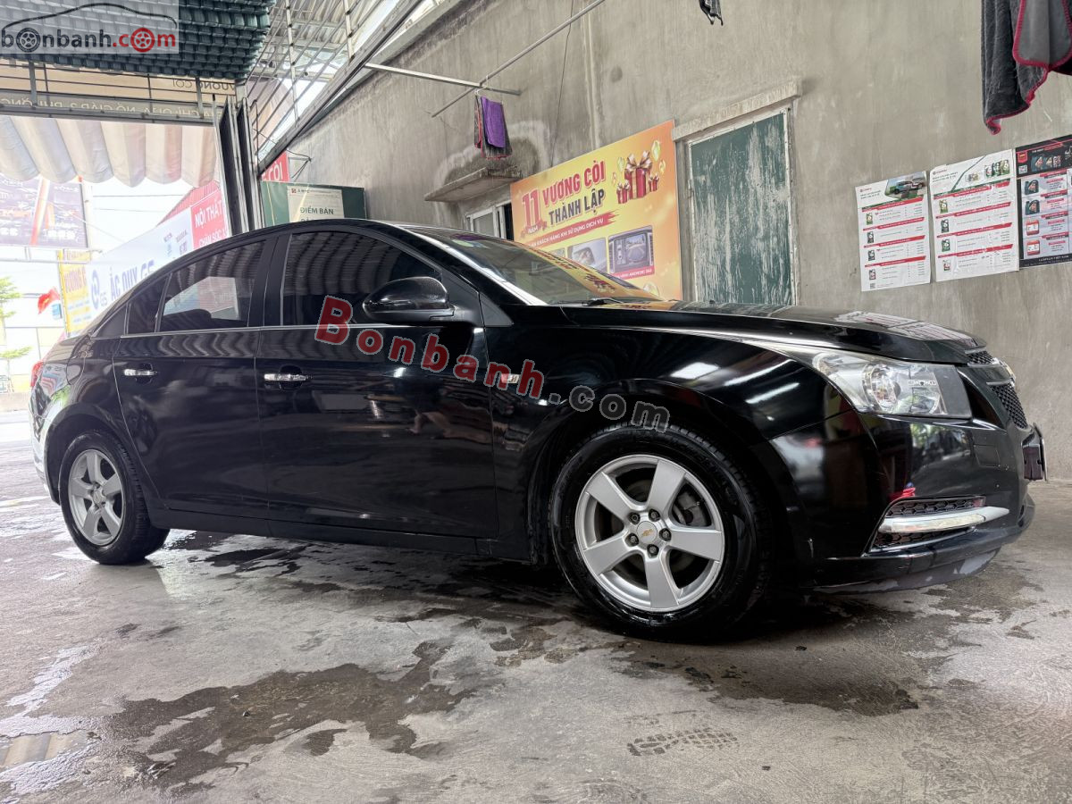 Chevrolet Cruze LS 1.6 MT 2013 - 218 Triệu