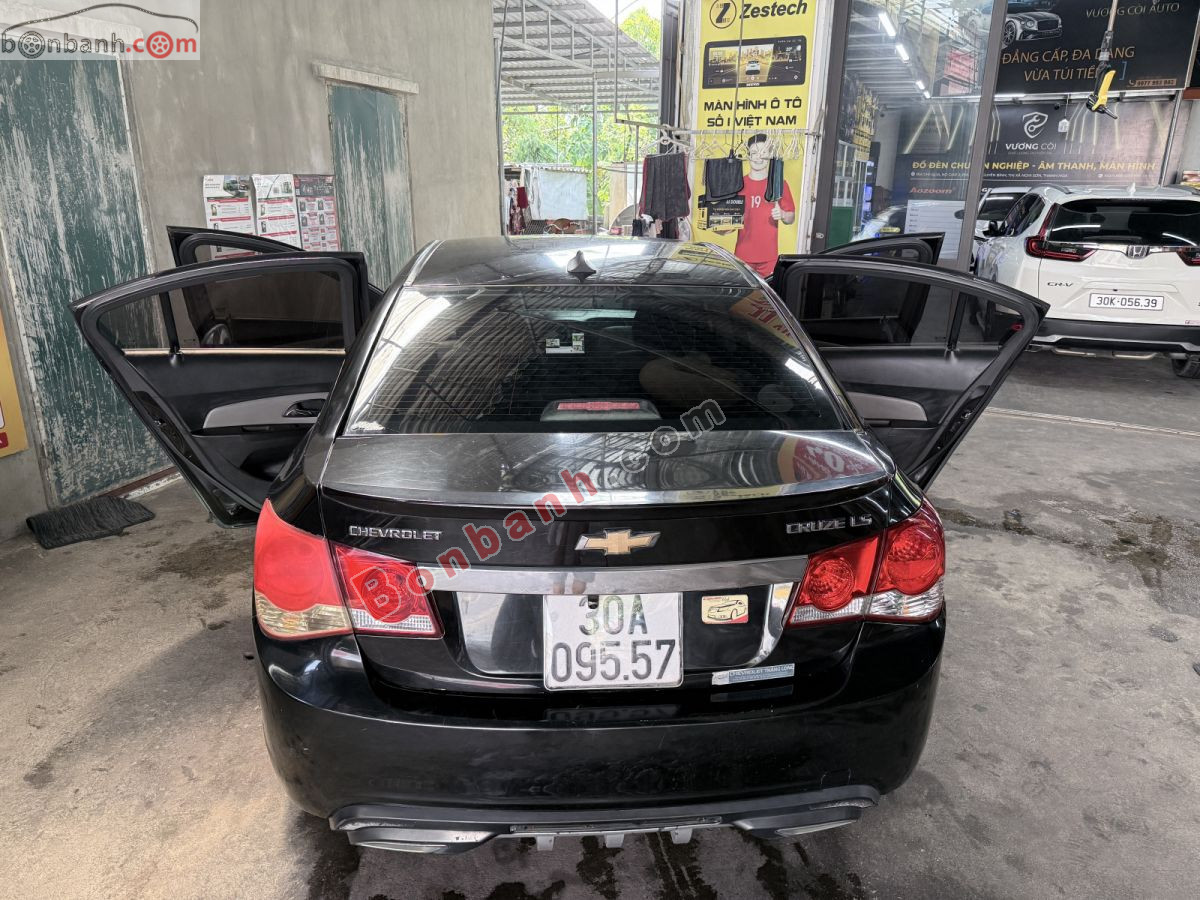 Chevrolet Cruze LS 1.6 MT 2013 - 218 Triệu 6