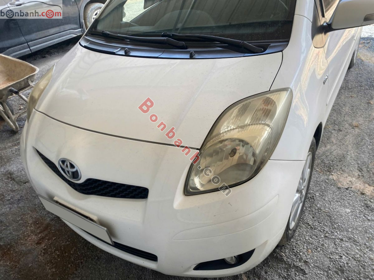Toyota Yaris 1.5 AT 2013 - 230 Triệu 2