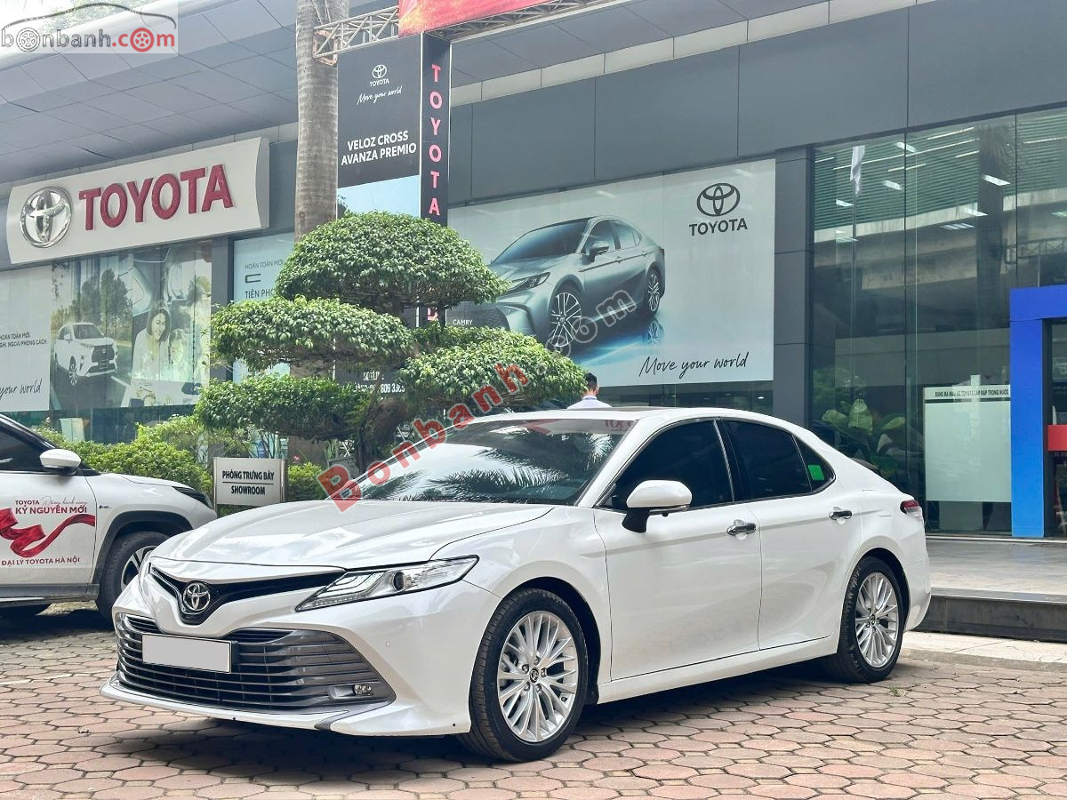 Toyota Camry 2.5Q 2021 - 868 Triệu 2