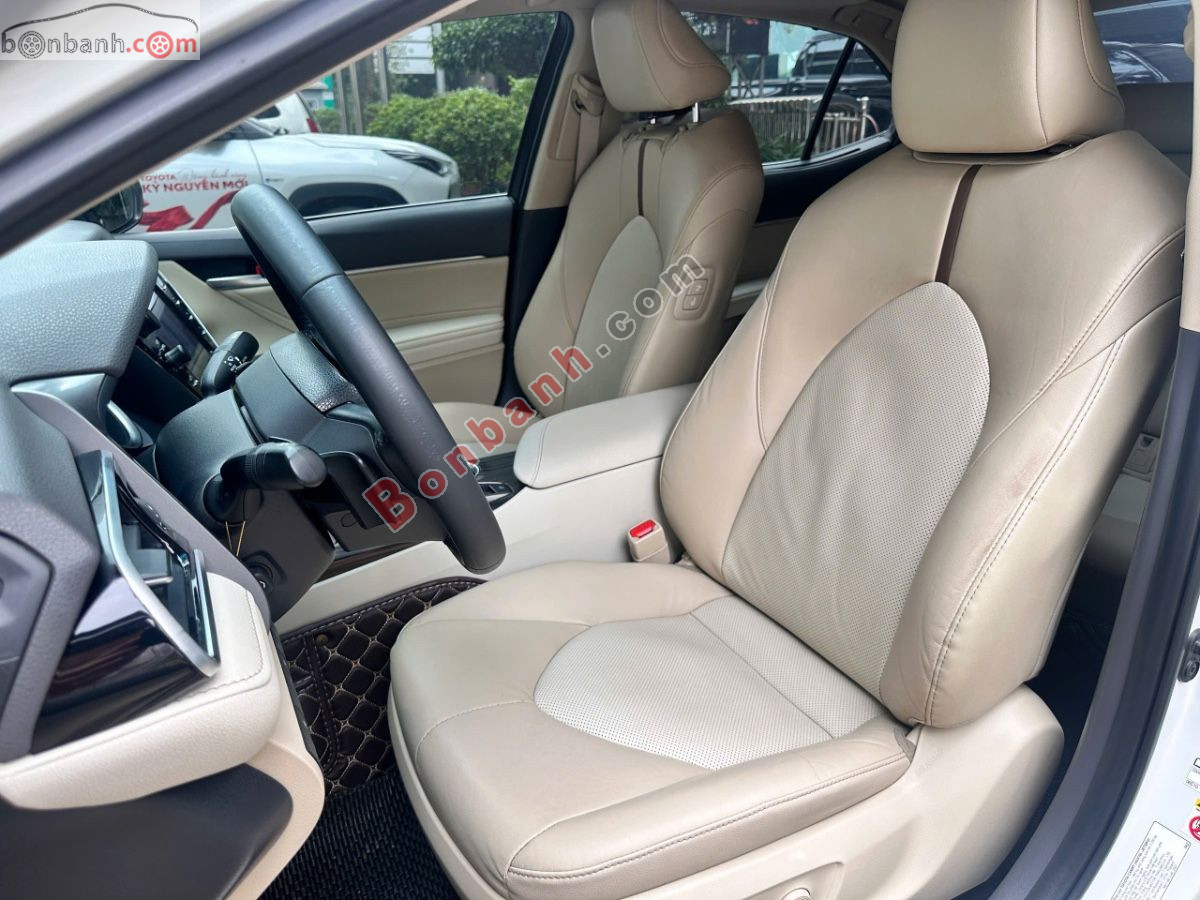 Toyota Camry 2.5Q 2021 - 868 Triệu 7