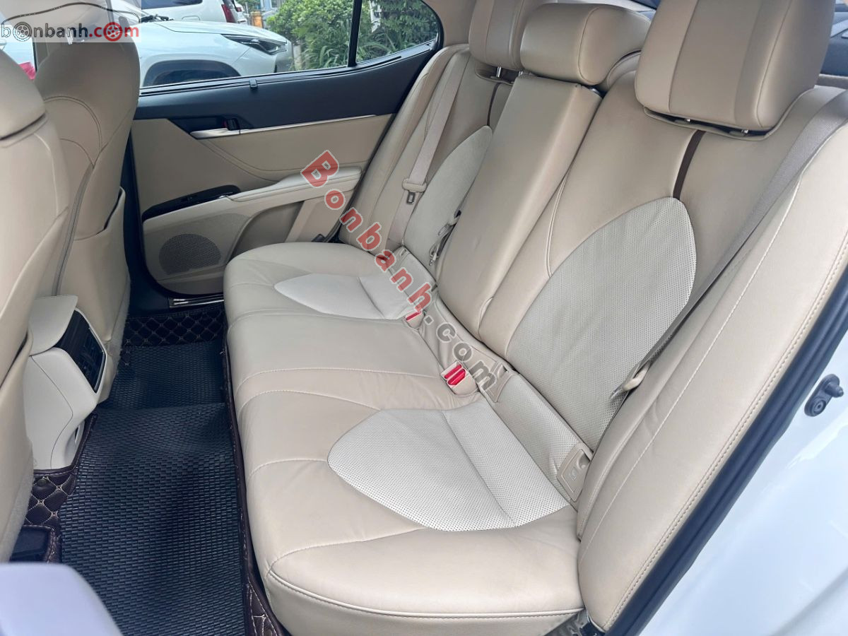 Toyota Camry 2.5Q 2021 - 868 Triệu 9
