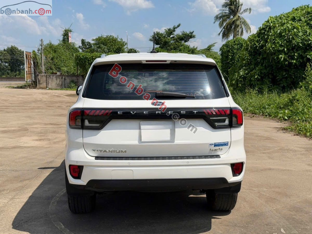 Ford Everest Titanium Plus 2.0L 4x4 AT 2023 - 1 Tỷ 215 Triệu 4