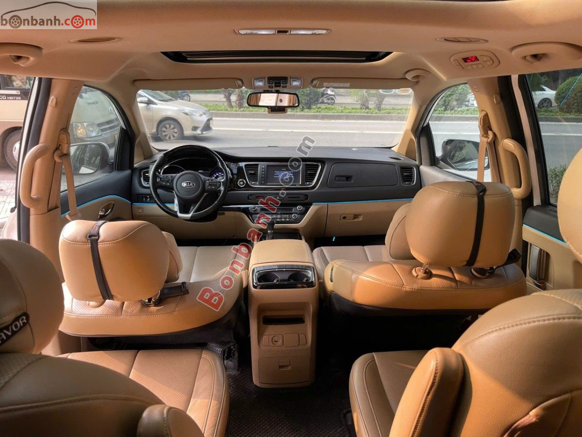 Kia Sedona Platinum D 2018 - 600 Triệu 6