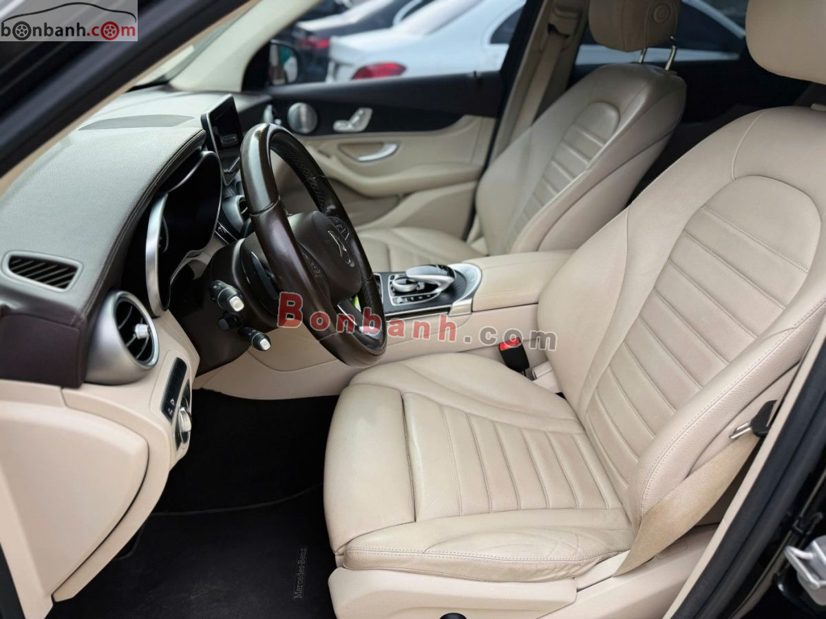 Mercedes Benz GLC 300 4Matic 2017 - 825 Triệu 6
