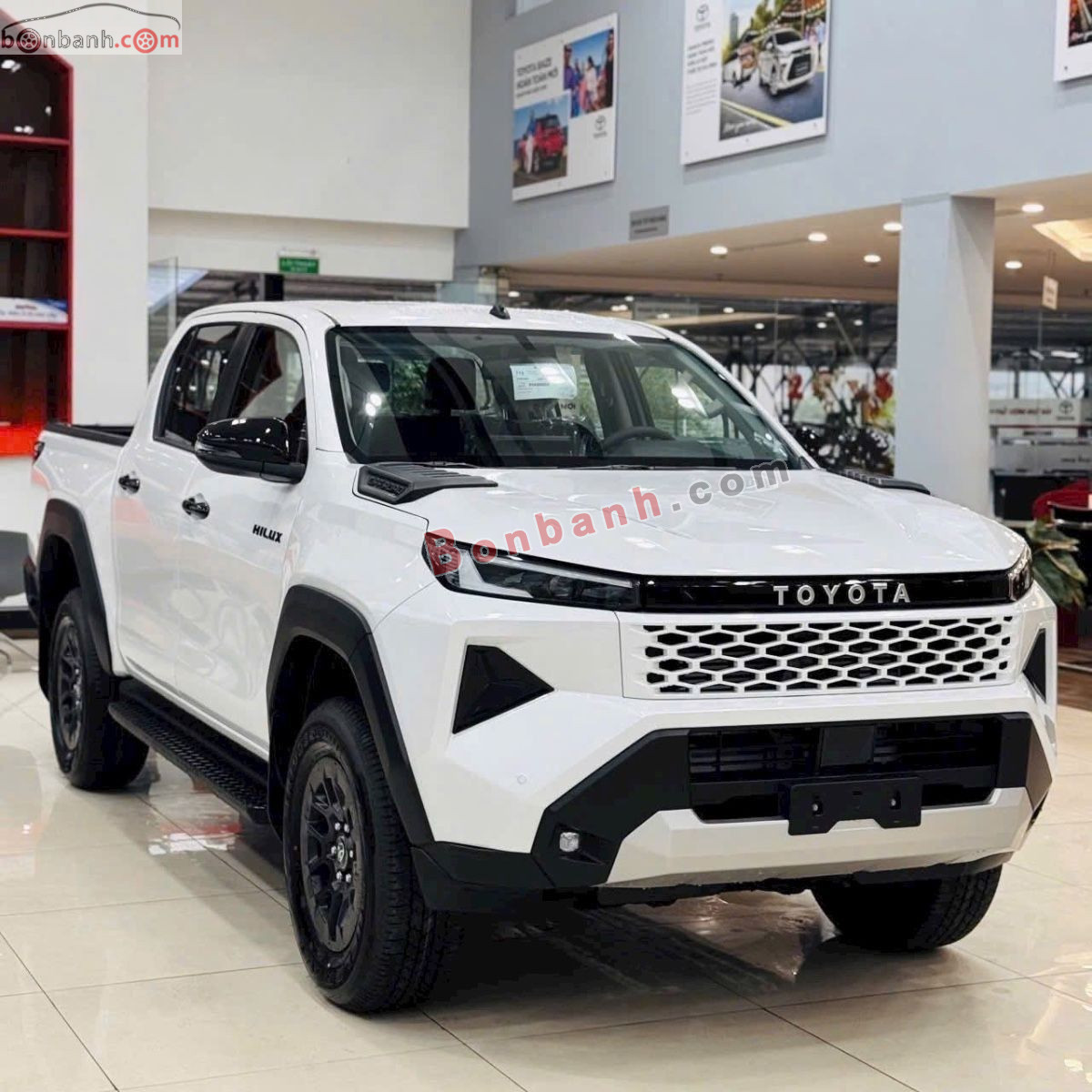 Toyota Hilux Pro 2.8L 4x2 AT 2026 - 690 Triệu