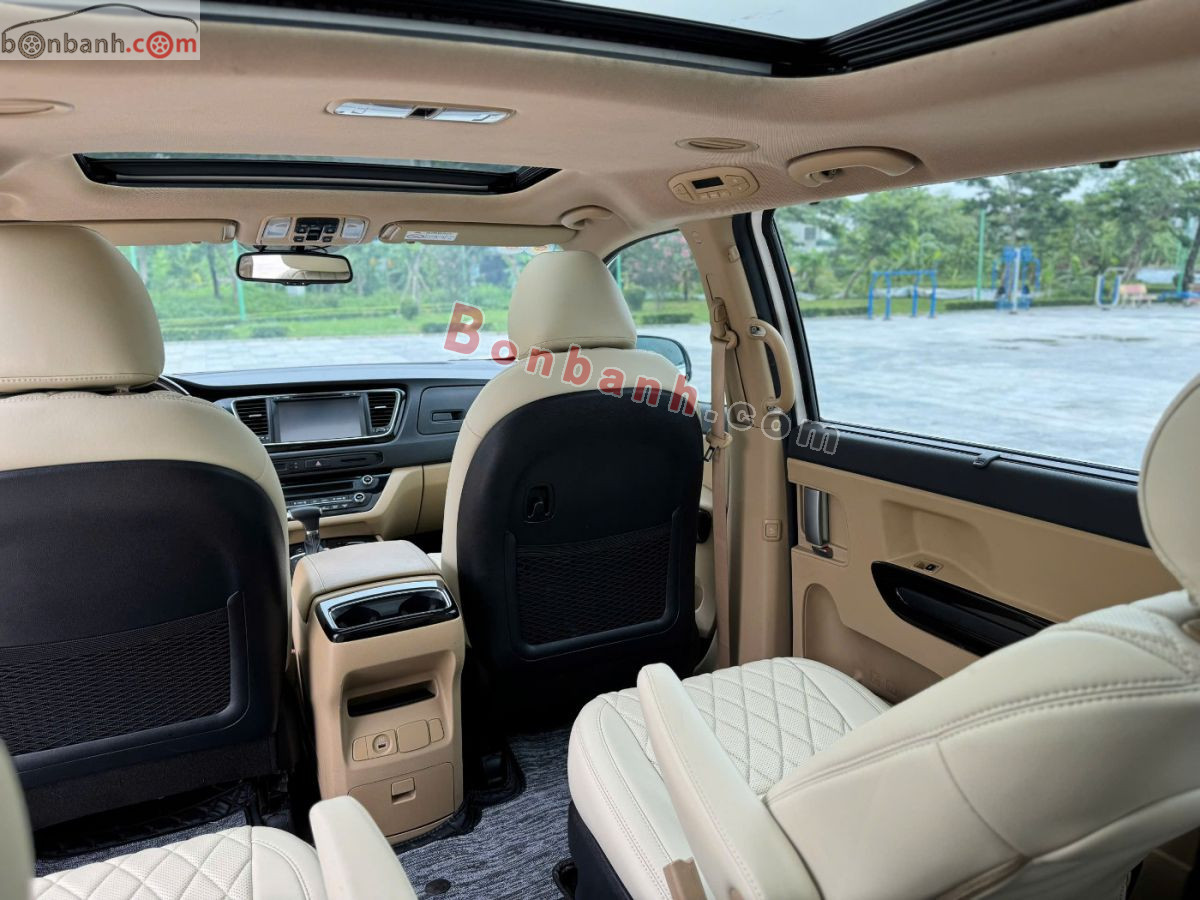 Kia Sedona 2.2L DATH 2018 - 610 Triệu 10